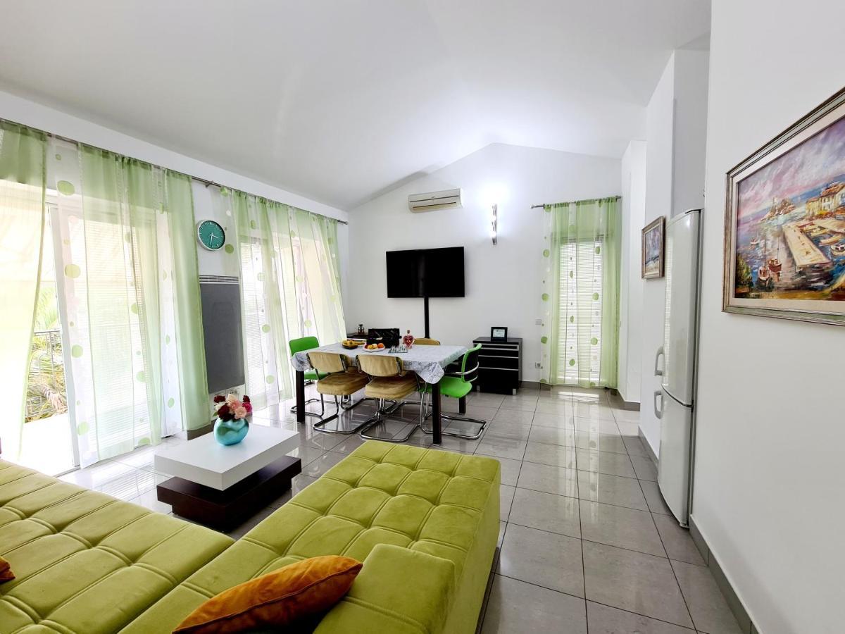 Olive Garden Apartment Petrovac na moru Exterior foto